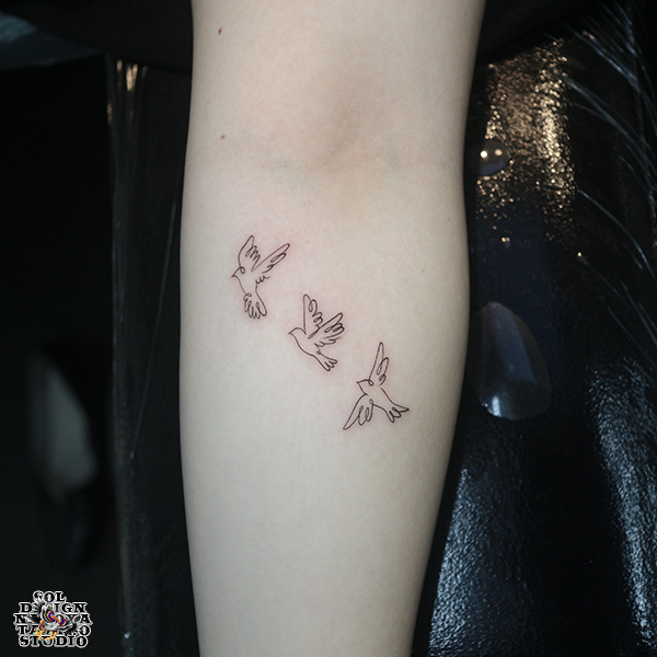 名古屋　タトゥー　女性